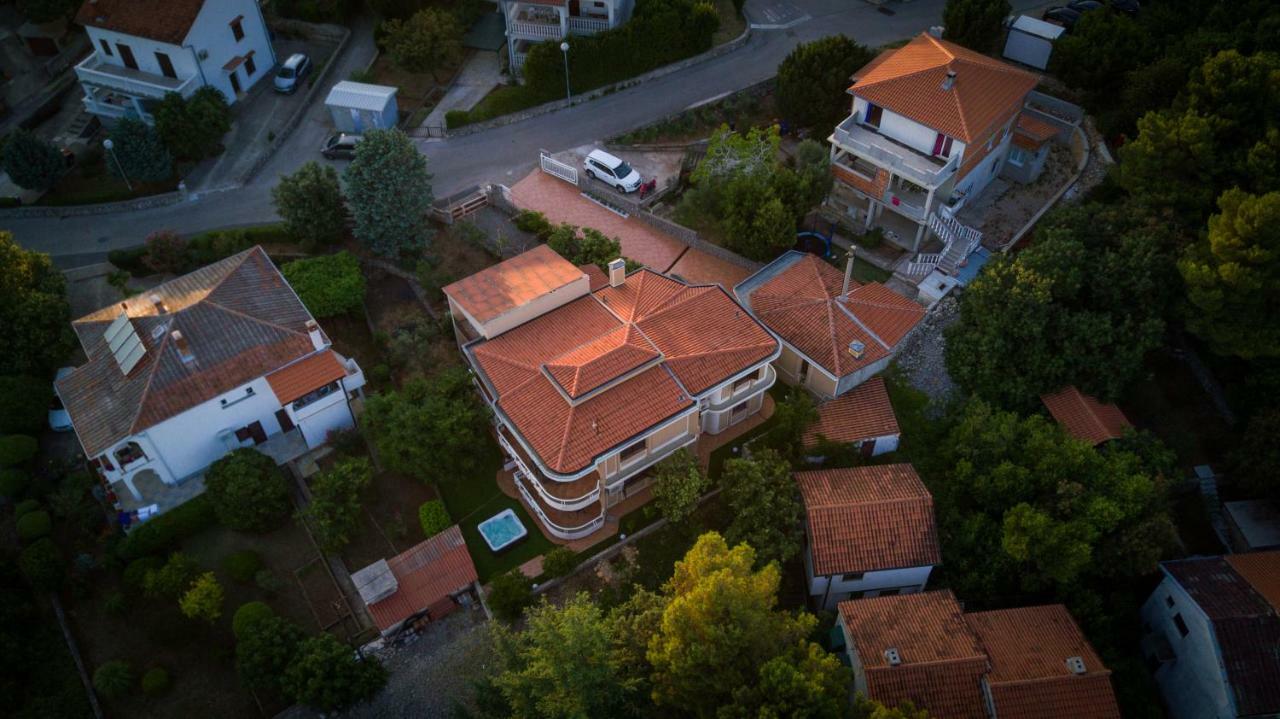קרק Villa Royale Krk מראה חיצוני תמונה