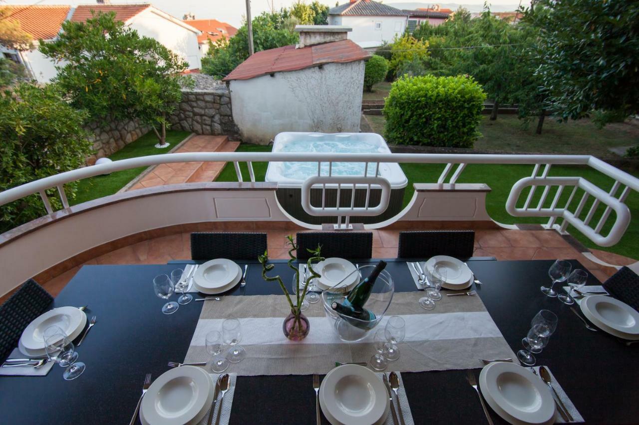 קרק Villa Royale Krk מראה חיצוני תמונה