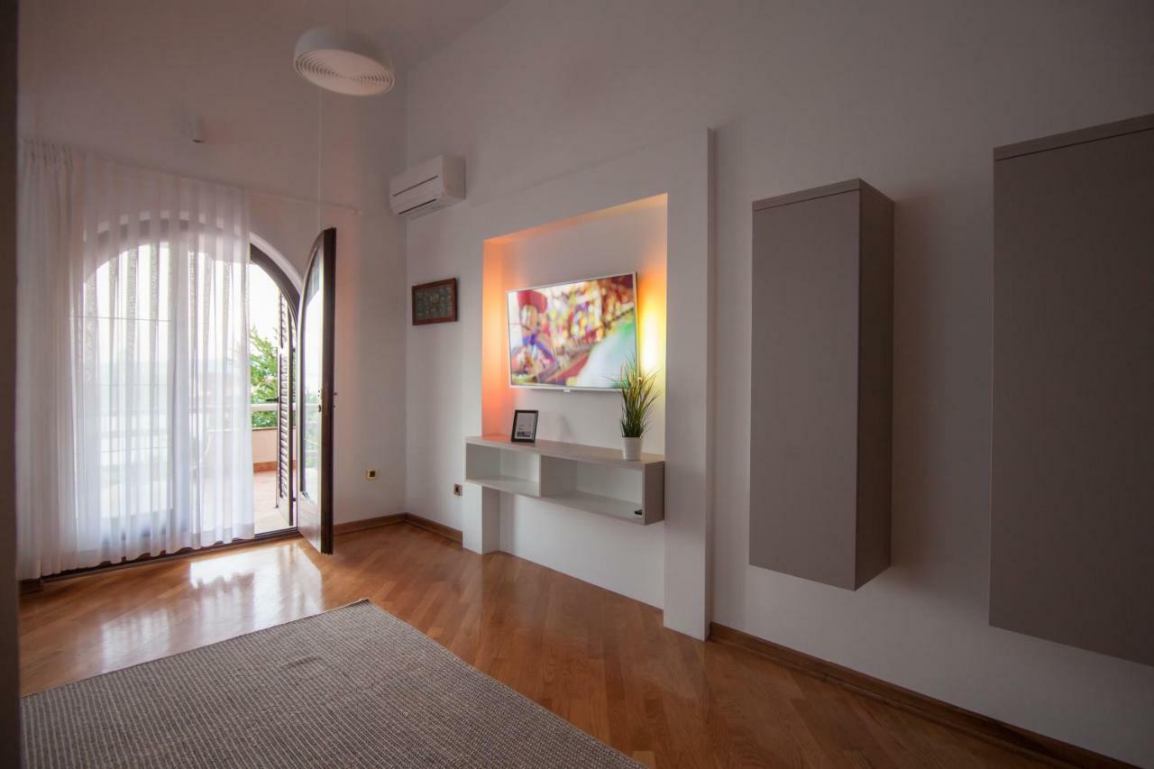 קרק Villa Royale Krk מראה חיצוני תמונה